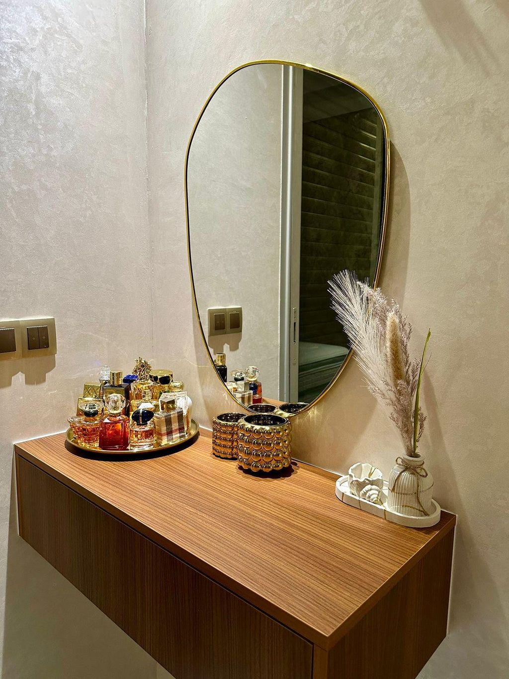 Handmade Asymmetrical Wall Mirror – Modern Gold Frame, Decor