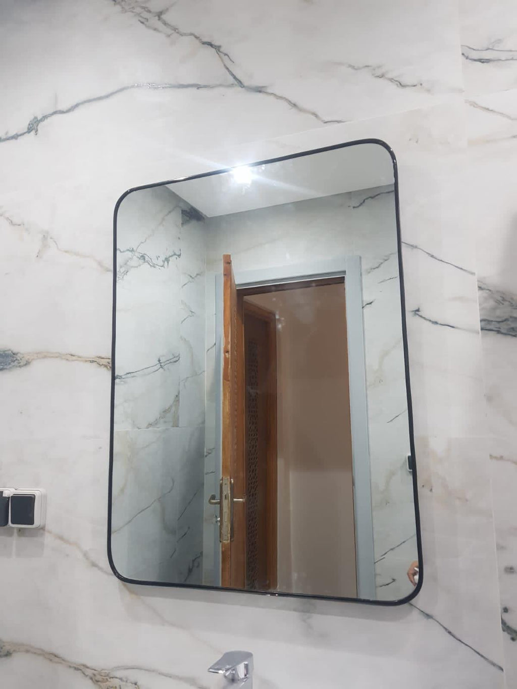 LED Backlit Rectangle Mirror – Modern Minimalist Bathroom Vanity (70x50cm)