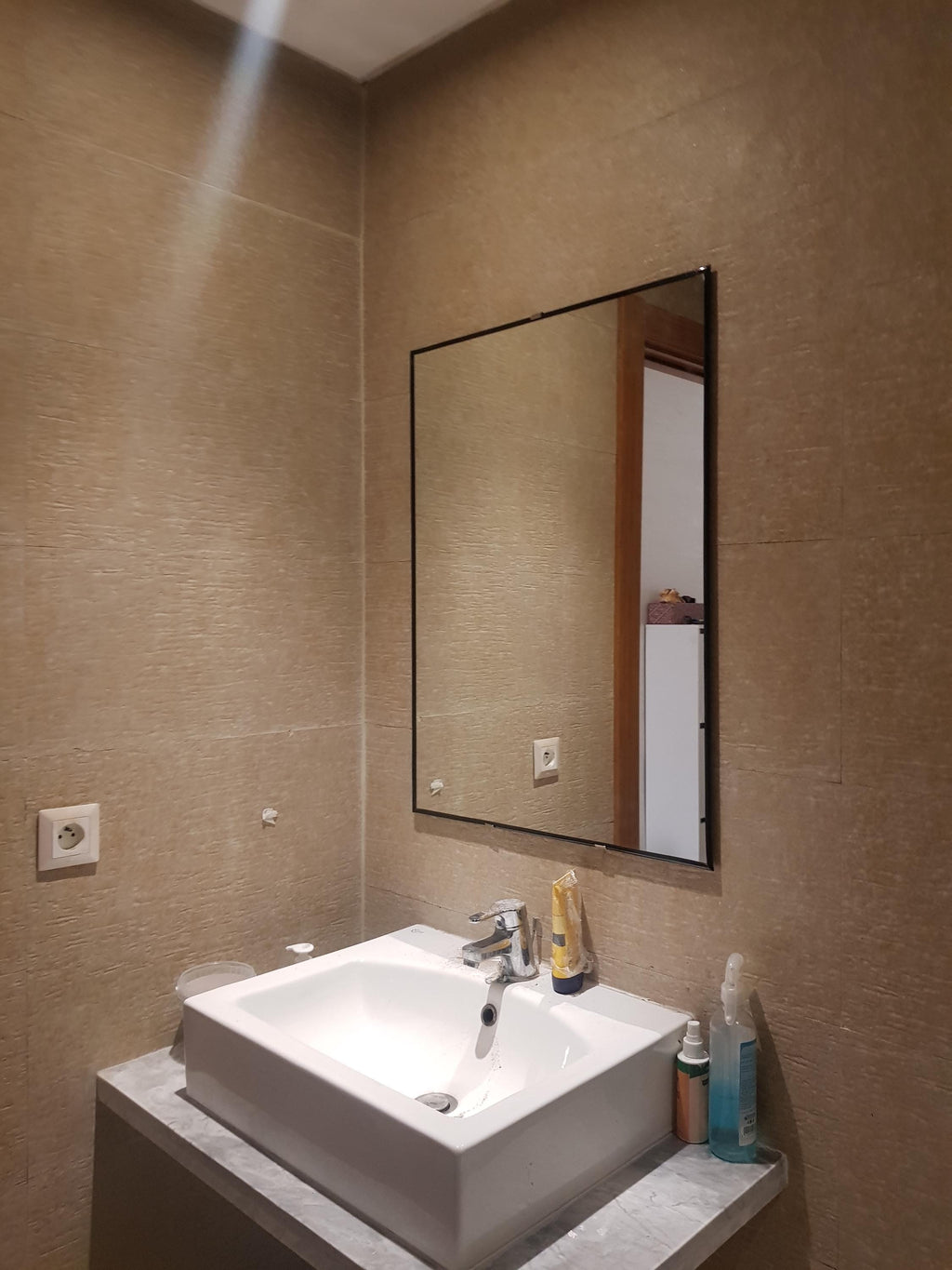 Frameless Rectangle Wall Mirror – Modern Minimalist Bathroom Vanity, 70x50cm