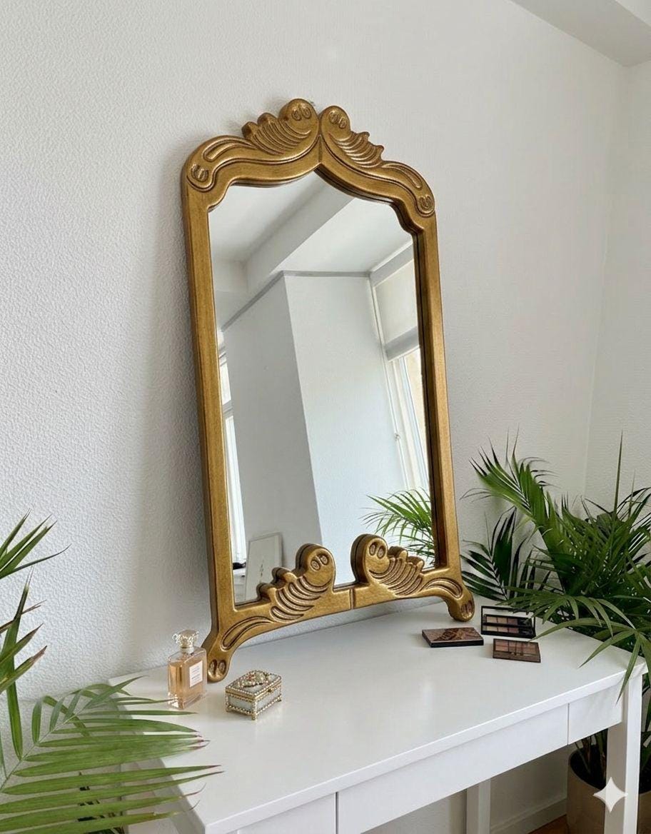 Vintage Mirror Lux and magisty
